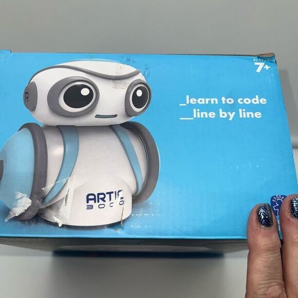 Artie 3000™ - Programmable Drawing Robot‎ Set - Picture 3 of 10